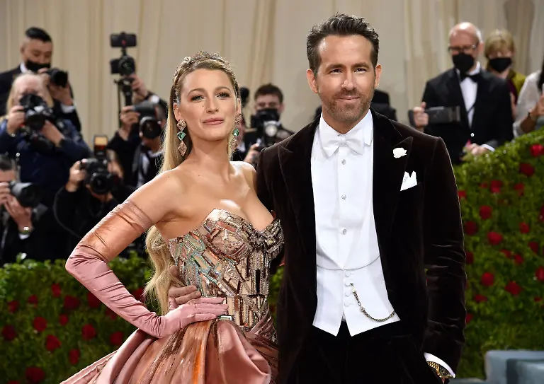 Das-Schauspieler-Ehepaar-Blake-Lively-und-Ryan-Reynolds-wurde-von-ihrem-Kollegen-Justin-Baldoni-wegen-Verleumdung-verklagt