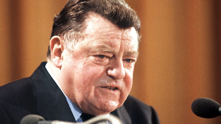 Viele CSU-Politiker haben sich Franz Josef Strauß zum Vorbild genommen.