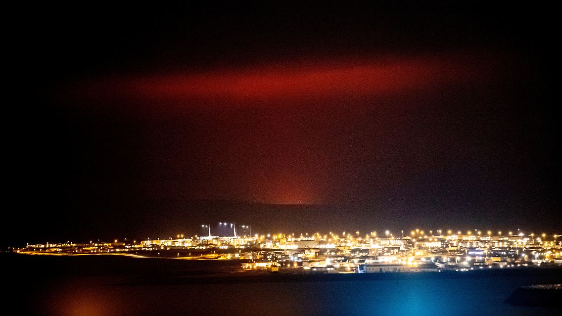 ... über Reykjavik.