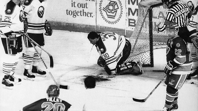 Die Szene, für die Malarchuk bis heute berühmt ist.