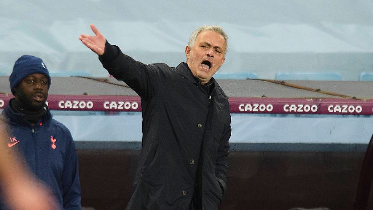 "Im Fußball ist es heutzutage nicht einfach", sagt José Mourinho.