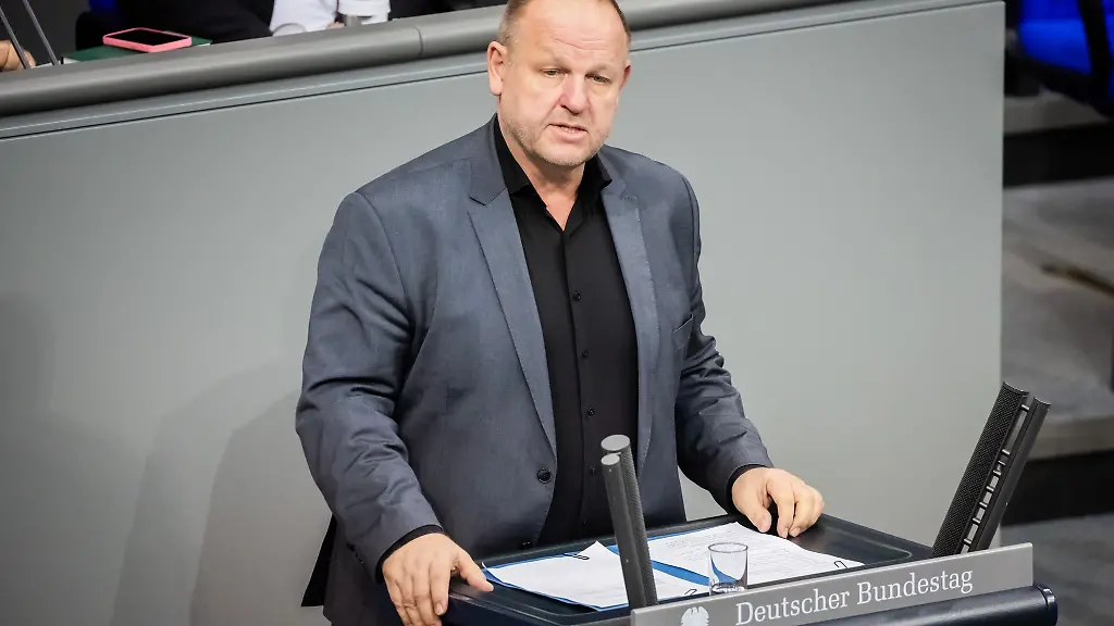 Kay-Uwe-Ziegler-will-bei-der-Bundestagswahl-im-Februar-erneut-kandidieren