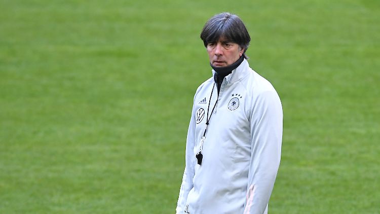 Noch-Bundestrainer Löw nimmt "keine Rücksicht mehr".