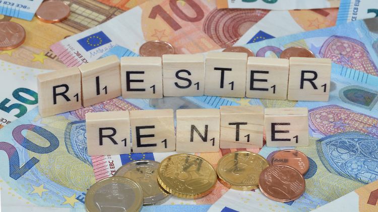 Bei einer Senkung des Garantiezinses könnte die Riester-Rente künftig unattraktiver werden.