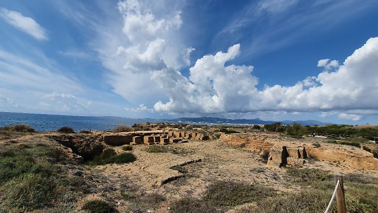 In Mallorca sind die Inzidenzen viel niedriger als in Deutschland: Das steht einem Reiseverbot juristisch im Weg. 