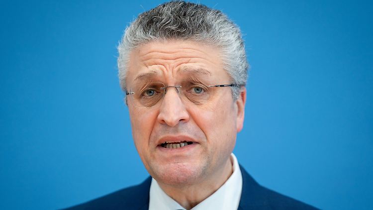 Bis die Herdenimmunität erreicht ist, helfen nur Maskentragen und Abstandhalten, sagt RKI-Chef Wieler.
