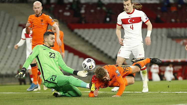 Das sah nicht gut aus, was die Elftal da spielte.