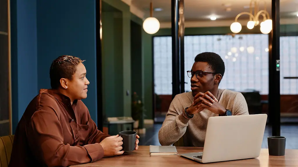 Ist-2025-mehr-Geld-fuer-mich-drin-Nachfragen-lohnt-sich-auf-jeden-Fall-raten-Experten