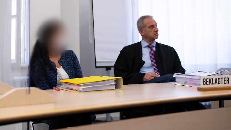 Aus Sicht des Gerichts hat es die Angeklagte versäumt, der Patientin zu einer Wiederaufnahme der Chemotherapie zu raten.