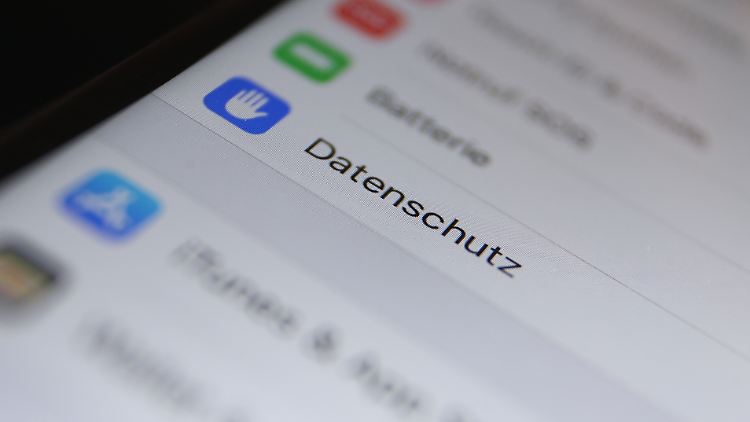 Die Corona-Warn-App nannte Kelber als Positivbeispiel. 