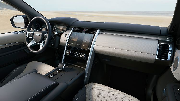 Neu und viel digitaler als noch beim Vorgänger ist der Innenraum des Land Rover Discovery.