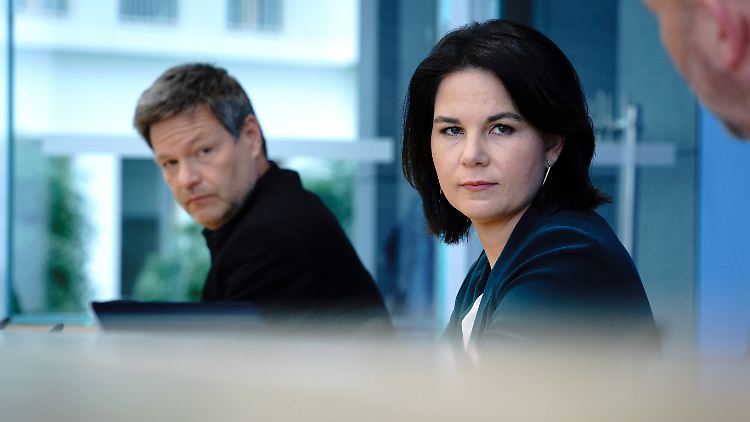 Wollen den "Lauf der Geschichte verändern": Robert Habeck und Annalena Baerbock.