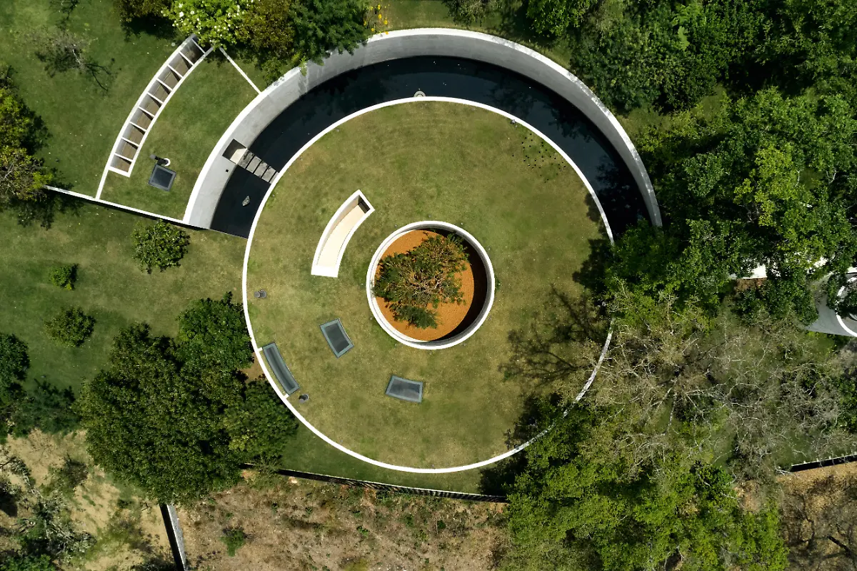 015A-HOMES-FOR-OUR-TIME-VOL-3-XX-00601