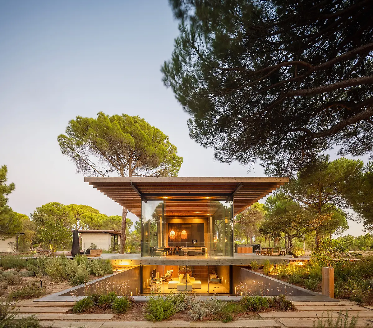 347A-HOMES-FOR-OUR-TIME-VOL-3-XX-00601