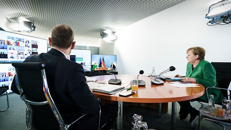 Kanzlerin Merkel tagt virtuell mit den Ministerpräsidentinnen und Ministerpräsidenten zur Corona-Lage.
