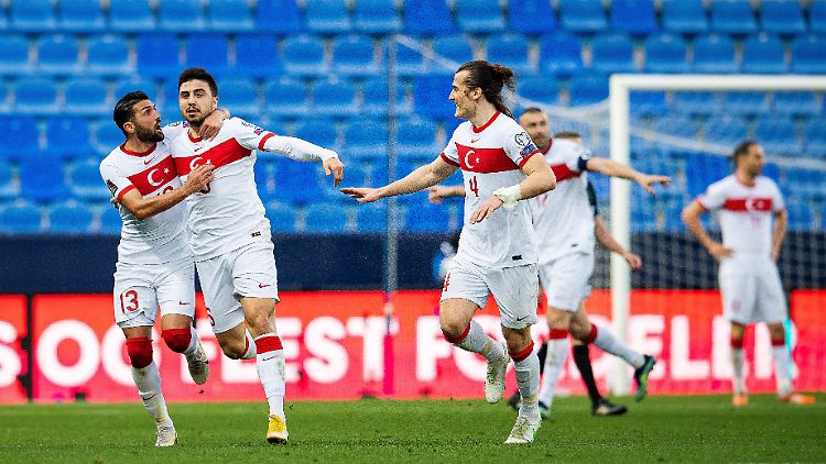 Im ersten Qualifikationsspiel gewann die Türkei gegen die Niederlande. Nun war Norwegen dran.