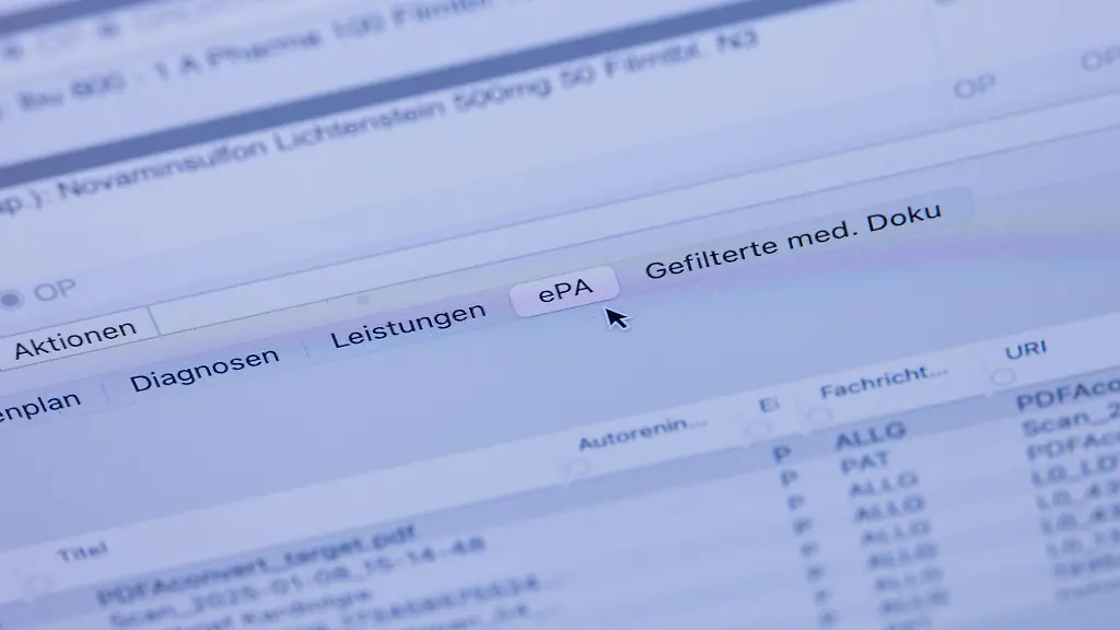 Die-elektronische-Patientenakte-kurz-ePA-soll-die-Behandlung-verbessern-weil-Aerzte-dadurch-unter-anderem-Informationen-ueber-Befunde-und-verordnete-Medikamente-bekommen