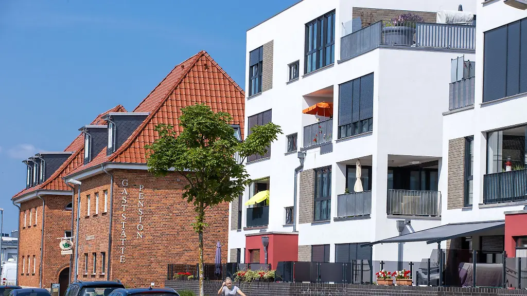 In-Mecklenburg-Vorpommern-werden-immer-weniger-Wohnungen-gebaut-Die-Zahl-der-Baugenehmigungen-ist-eingebrochen