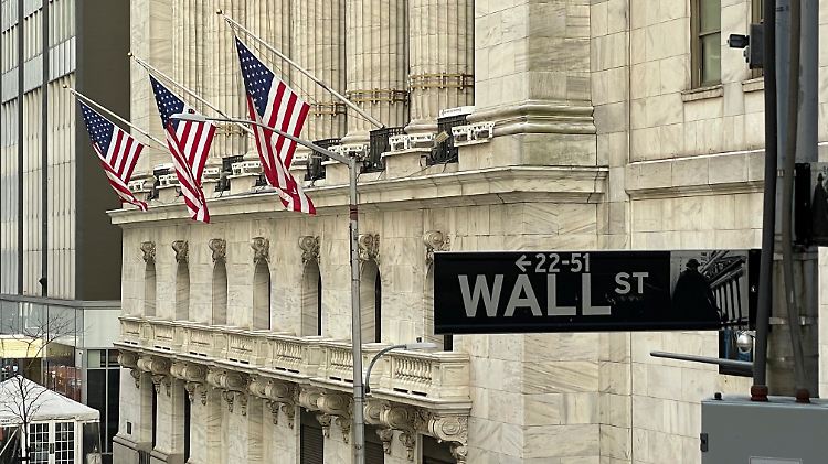 Banken warfen am Freitag im Auftrag des Hedgefonds Aktien im Milliardenwert aufs Parkett.