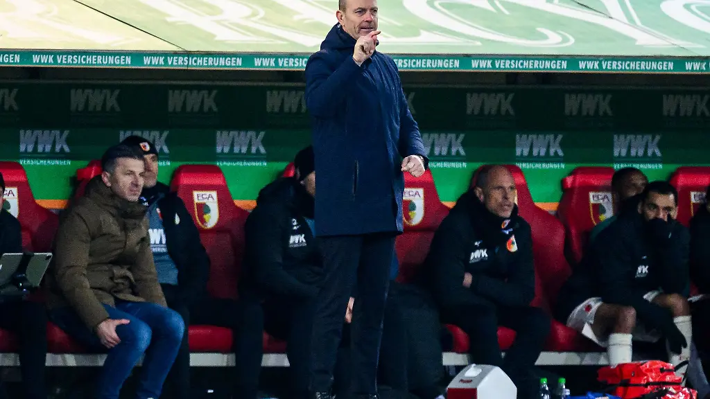 Zeit-fuer-einen-Auswaertssieg-FCA-Coach-Jess-Thorup