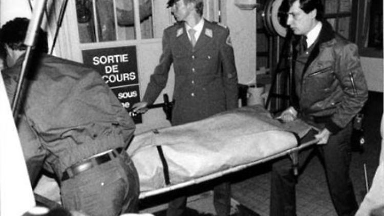 Der Fall hat ein ganzes Land erschüttert und das kleine Schleswig-Holstein in die Weltpresse gebracht: am 11. Oktober 1987, fand ein Reporter den früheren Ministerpräsidenten Barschel tot in der Badewanne seines Zimmers im Genfer Hotel "Beau Rivage".