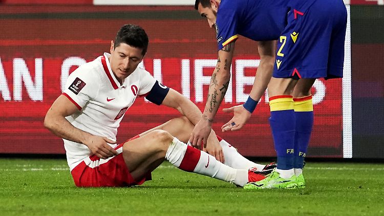 Lewandowski verletzte sich bei der polnischen Nationalmannschaft wohl schwerer als erwartet.