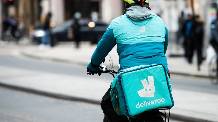 Deliveroo legt einen schwachen Börsenstart hin.