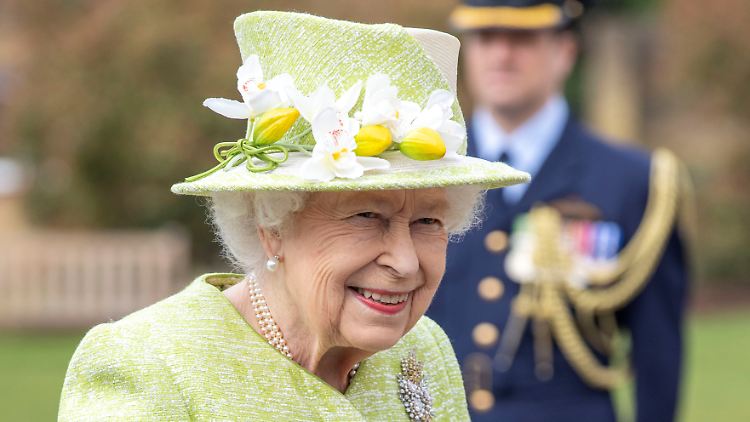 Die Queen scheint an ihrem Auftritt Freude gehabt zu haben.