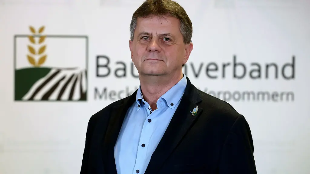 MV-Bauernpraesident-Trunk-Die-wirtschaftlichen-Auswirkungen-des-Seuchenausbruchs-sind-noch-nicht-absehbar