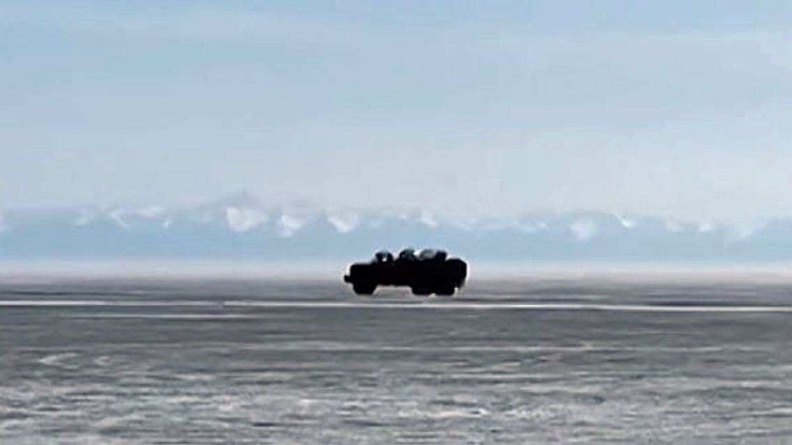 Truck Baikalsee.JPG