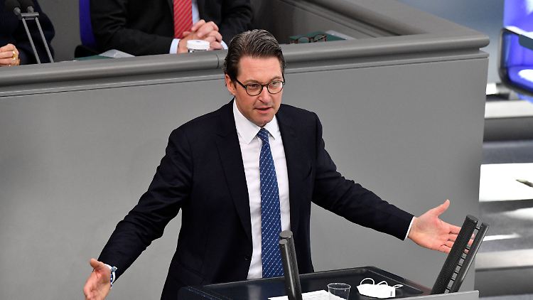 Dem Ermittlungsbeauftragten Jerzy Montag will Verkehrsminister Scheuer seine Mail-Postfächer nicht zeigen.