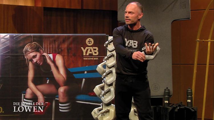 Beim Pitch des YAB-Erfinders Christian Polenz ging es handfest zur Sache. 2020 stellte der Gründer seine Hanteln vor.