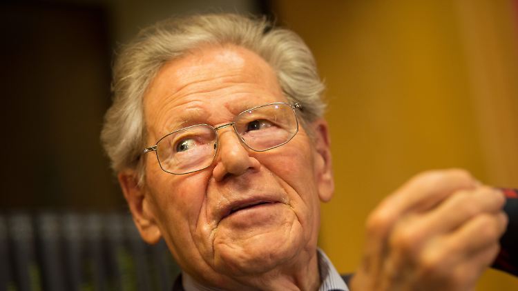 Vor allem an seinem früheren Weggefährten Benedikt XVI. hat sich Hans Küng (im Bild) immer wieder gerieben.