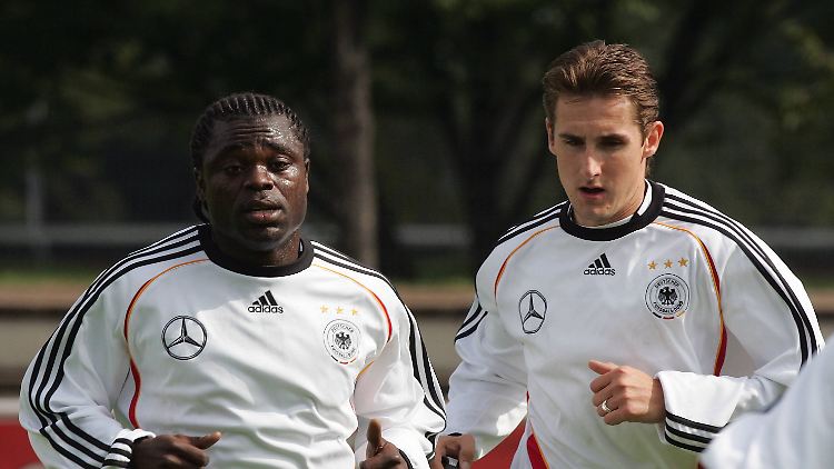 Asamoah war stolz auf seine Einsätze im DFB-Trikot - nicht jeder wollte das gutheißen.