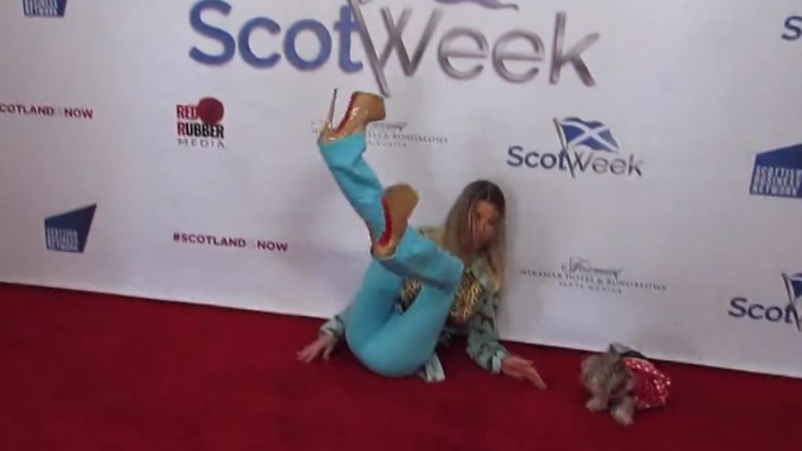 tara reids.JPG