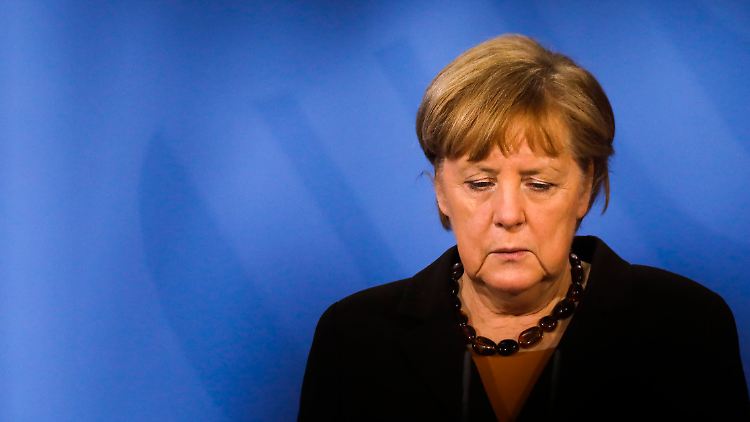 Nach dem bisher jüngsten Corona-Gipfel zog Kanzlerin Merkel eine Entscheidung zurück - und entschuldigte sich.