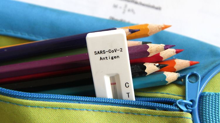 Regelmäßige Schnelltests sollen nach dem Willen der Kultusminister den Schulbetrieb absichern.
