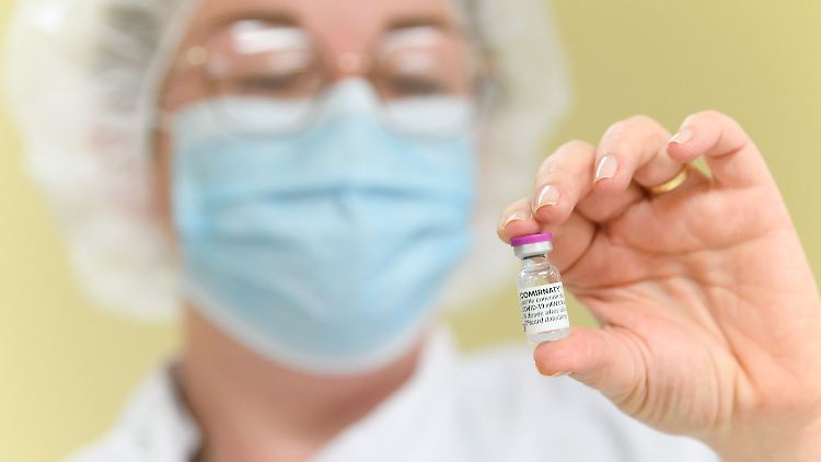 Für den Kinder-Impfstoff will die EU-Kommission mit dem Hersteller Biontech/Pfizer verhandeln.