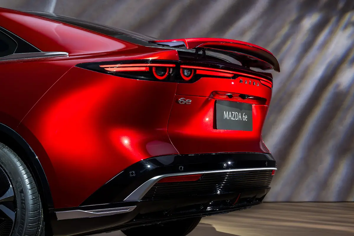 all-new-mazda6e-src-det-017-highres