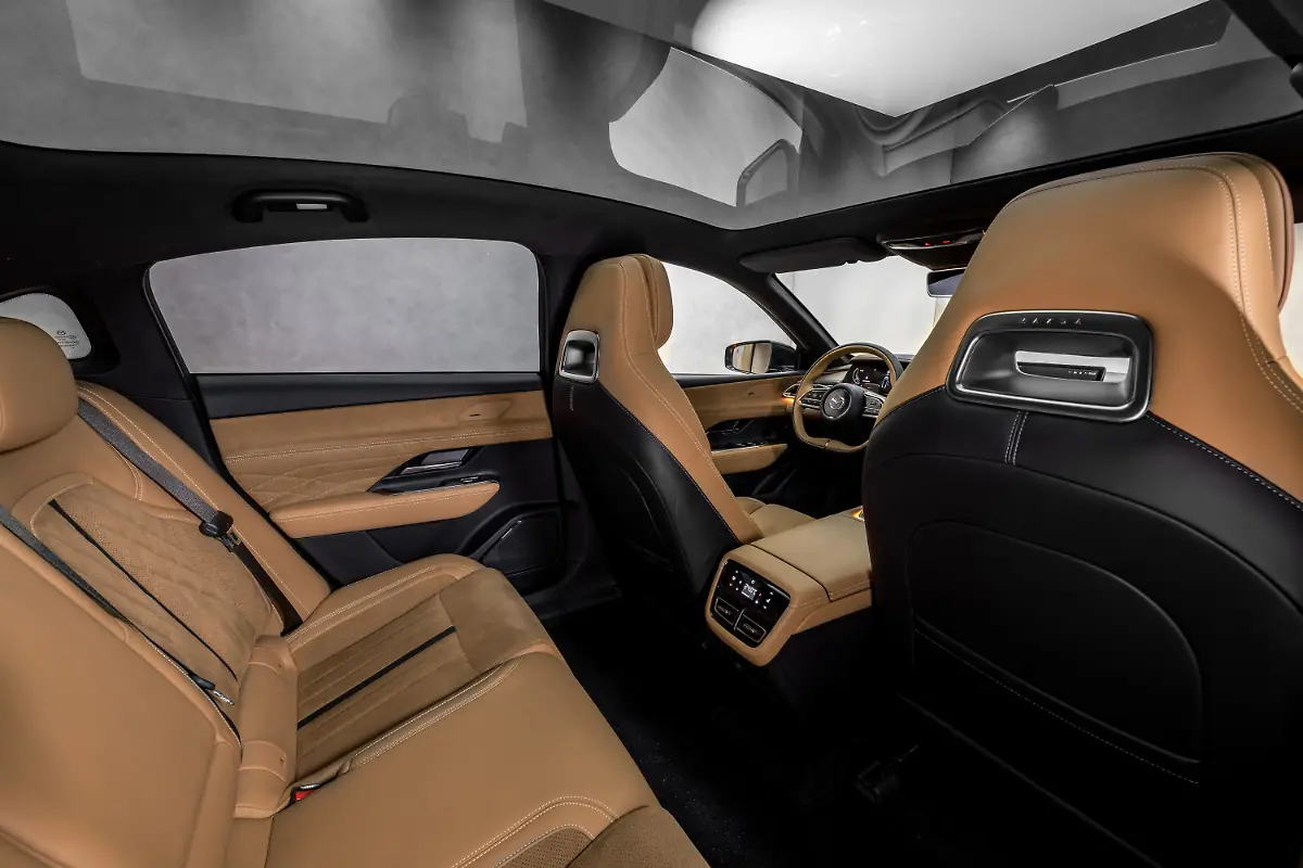 all-new-mazda6e-src-int-006-highres