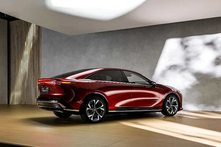 all-new-mazda6e-src-still-013-highres