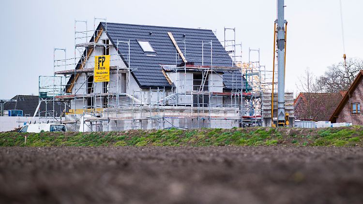 Der Bundesverband Farbe Gestaltung Bautenschutz sieht eine "beispiellose Welle von Preiserhöhungen bei Rohstoffen und Materialien für den Ausbau.