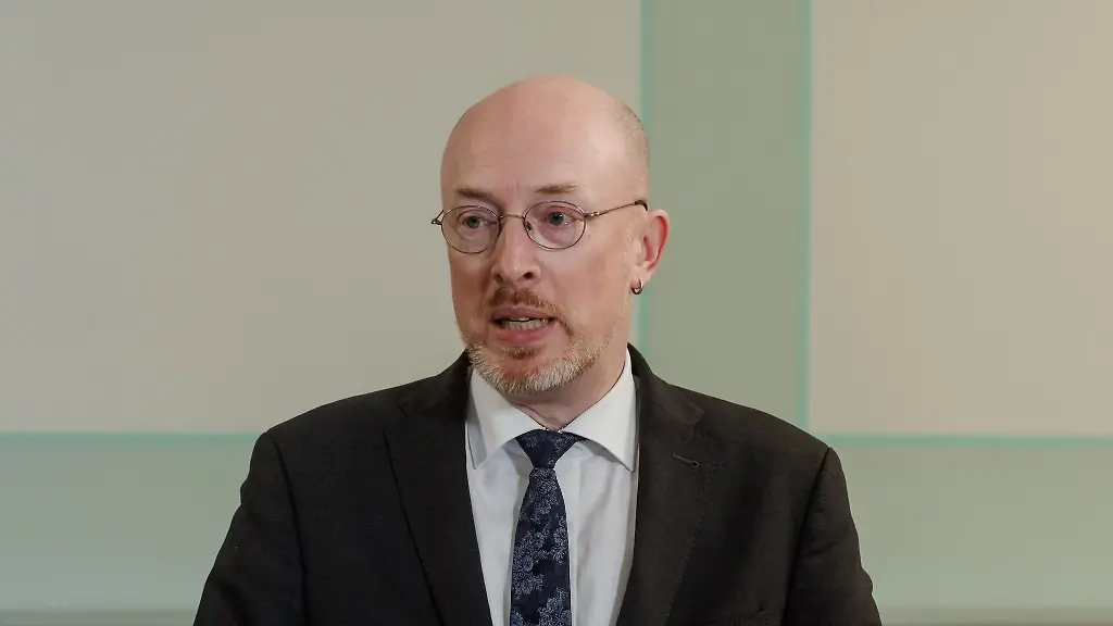 Attacken-auf-Wahlkaempfer-sollen-nach-den-Worten-von-Mecklenburg-Vorpommerns-Innenminister-Christian-Pegel-konsequent-geahndet-werden