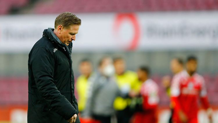 Hangelte sich seit Wochen von Schicksalsspiel zu Schicksalsspiel - Markus Gisdol.
