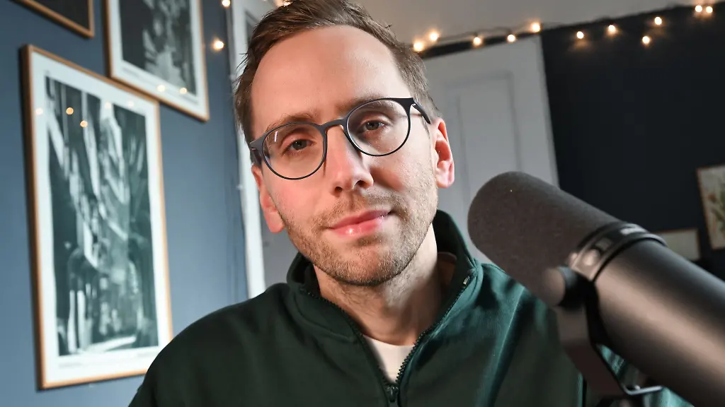 Mirco-Becker-ist-mit-Kurzvideos-zur-Frankfurter-Geschichte-in-den-sozialen-Netzwerken-erfolgreich