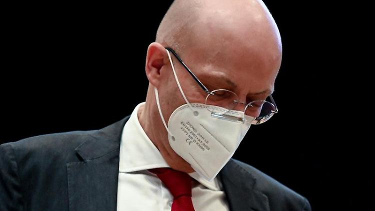 Halles Oberbürgermeister Bernd Wiegand kann kein Fehlverhalten erkennen.