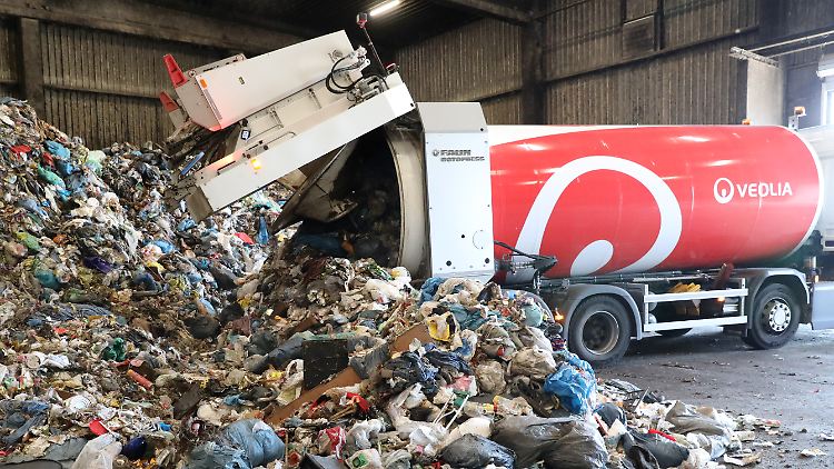 Zusammen steigen Suez und Veolia zur Nummer zwei der Entsorgungswirtschaft in Deutschland auf.