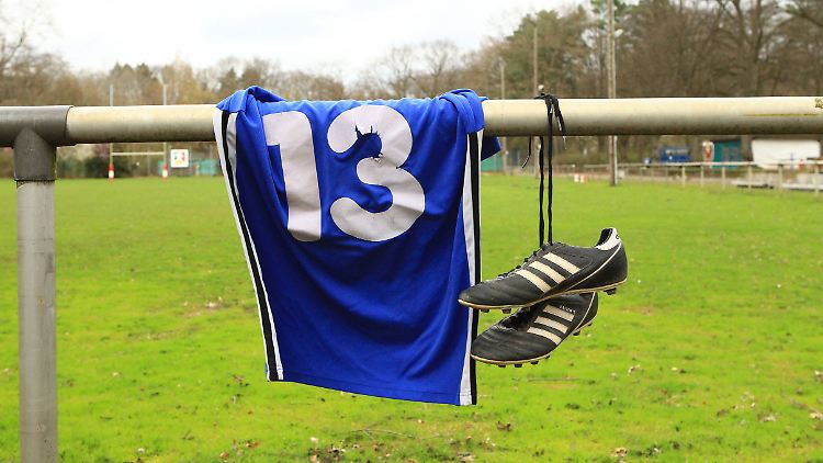 Wegen der Pandemie geschlossen: Sportverbände verweisen auf wissenschaftliche Erkenntnisse, dass Ansteckungen im Freien äußerst selten sind.