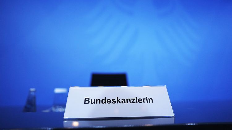 Erst ging die Parteivorsitzende, dann geht die Kanzlerin - und die CDU tut sich schwer.