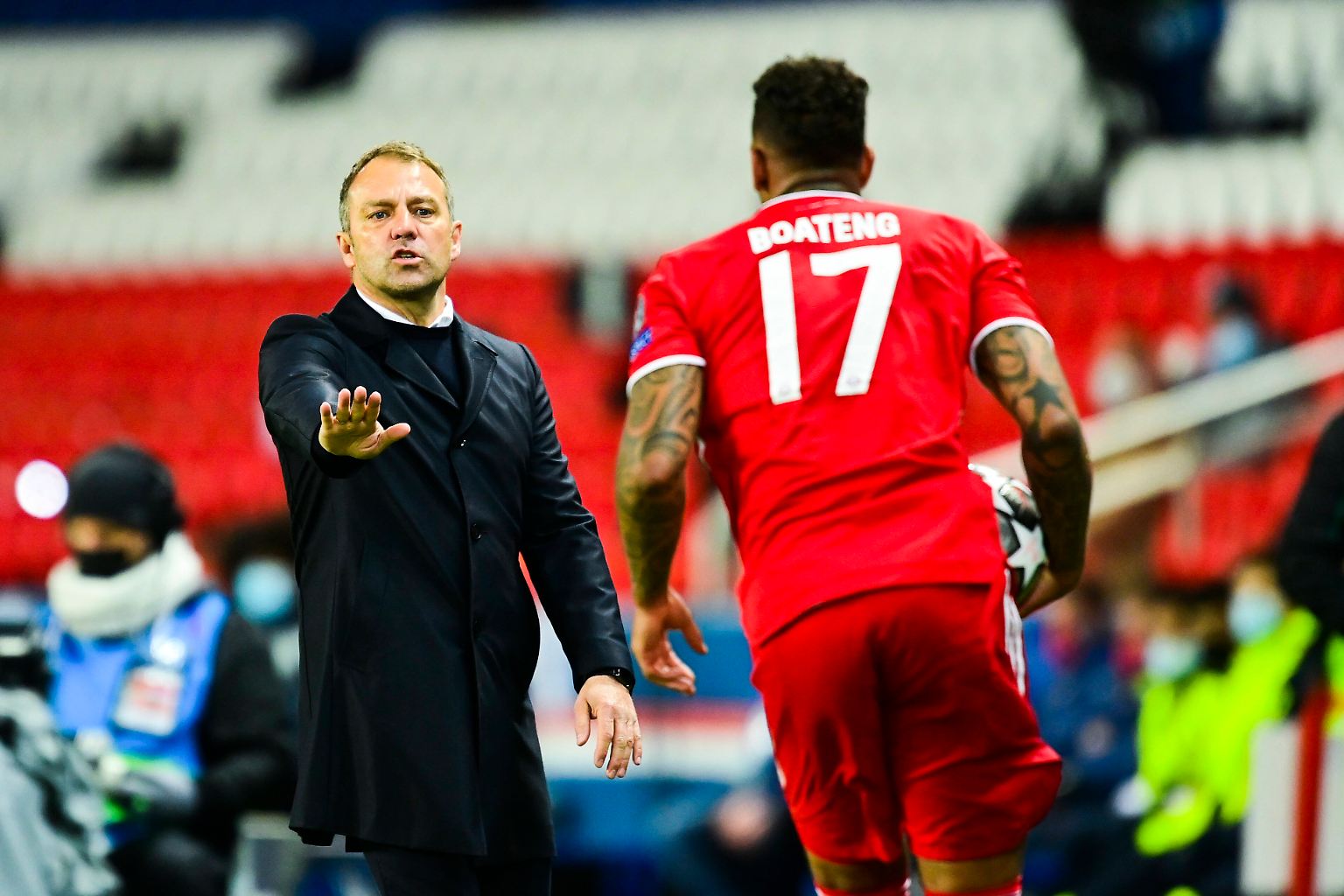 Noch ist Hansi Flick Trainer beim FC Bayern.